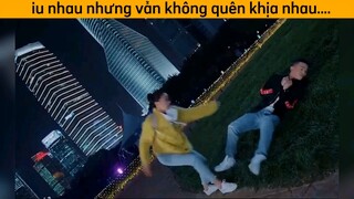 khi iu nhau nhưng vẫn không quên khịa nhau:))