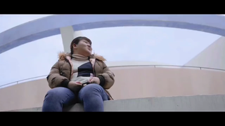 “我明明已经抓住她啦”。当年那件事儿不能再发生第二次！！