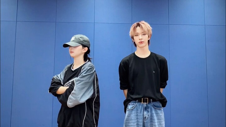 【NEXZ】With #NMIXX #HAEWON senior, Thumpa thumpa thump 🥊  #NEXZ #TOMOYA #Beat_Boxer