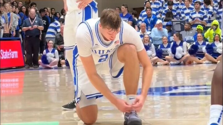 【คูเปอร์ แฟล็ก】ให้ฉันผูกเชือกรองเท้าสักหน่อย