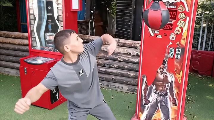 👊One Punch Superman👊