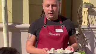 The veteran driver in the steamed bun world