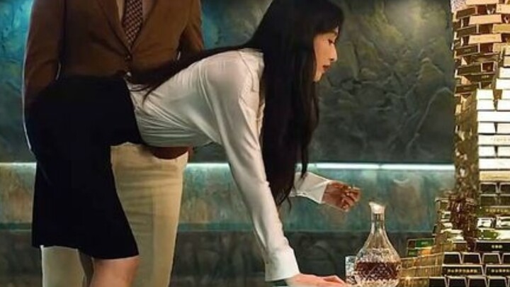 This sexy female secretary does THIS to climb the corporate ladder…