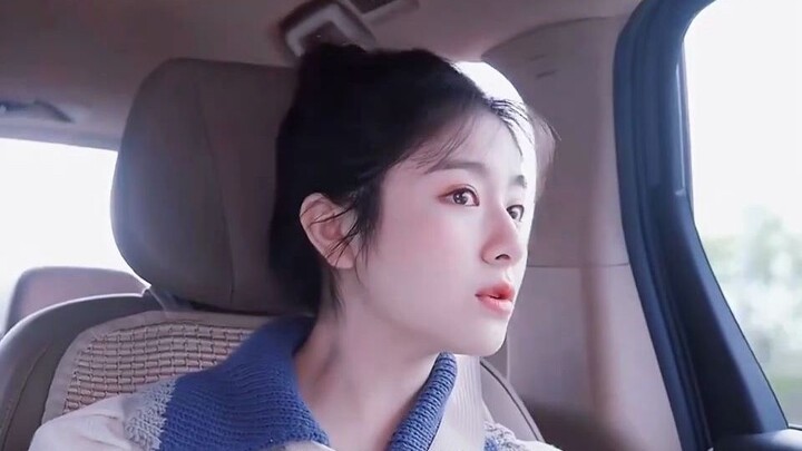 The car accident of his parents caused the great god a painful shadow