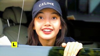 在GIDLE演唱会门口偶遇Lisa！