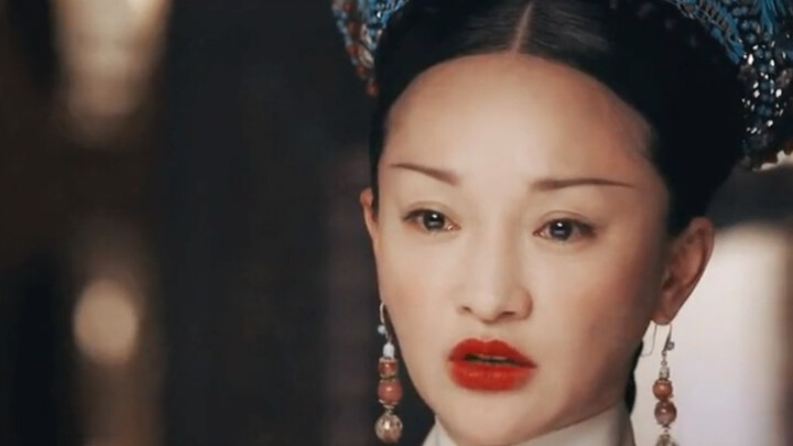 เปรียบเทียบสองเวอร์ชันของพระมเหสีที่โต้เถียงกับฮ่องเต้
