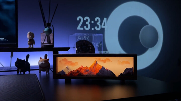 ขุนเขาและสายน้ำคือภาพวาดอันไร้ที่สิ้นสุด ดวงตะวันและดวงจันทร์ช่วยจุดตะเกียงให้แสงสว่าง พร้อมเป็นเพื่