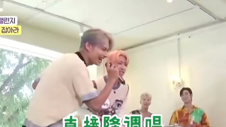 เซเว่นทีน พวกคุณก็รู้อยู่แล้วว่าเพลงของตัวเองร้องยากใช่ไหมล่ะ พอซูมิงหาวร้องเพลง “very nice” ก็เหมือ