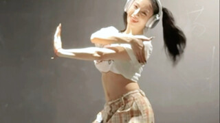 【kpop翻跳】Do the Dance - ILLIT｜跟隔壁小孩儿借来的一身Hello Kitty 好有日漫感的一首歌！！