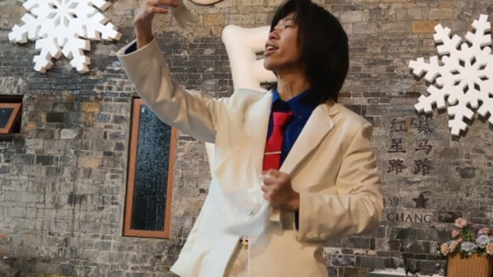 Setiap hari yang tak diisi dengan tarian adalah pengkhianatan terhadap kehidupan!