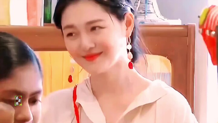 Oh my god... I totally get why only Vivian Hsu could play Yin Xiamo!!