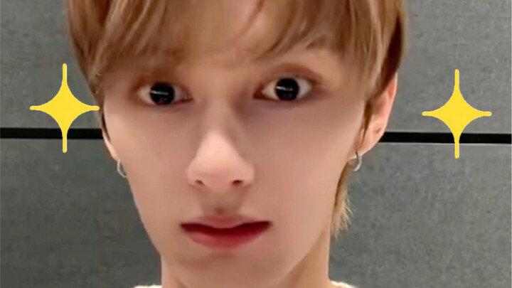 【ไลฟ์สดเหวินจวิ้นฮุย】ถูกตาโตคาซีหลันที่โผล่มาแบบไม่ทันตั้งตัวทำให้ขำตาย กลั้นหัวเราะไม่อยู่ฮ่าๆๆ