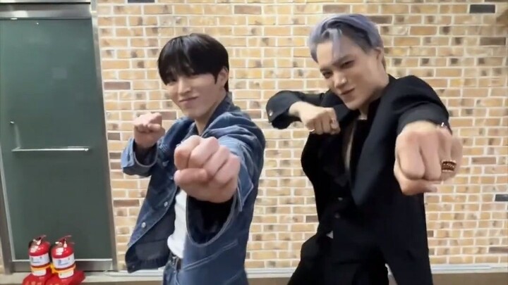 คิมจองอิน × ดีเคบี ยังฮีจาน เต้นชาเลนจ์เพลง Rover~