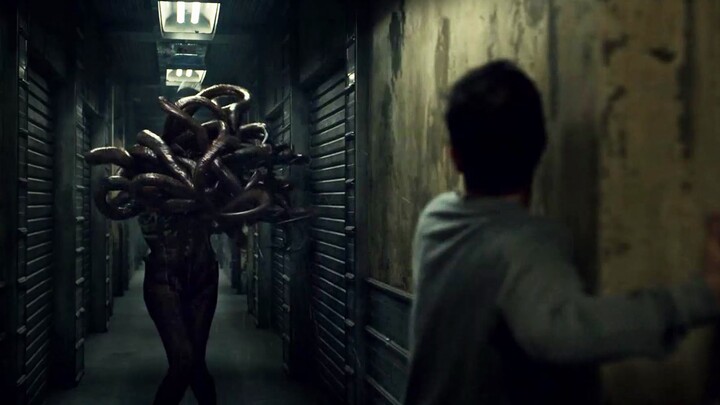 Man Buys Warehouse Full of Corpses, Only to Find a Terrifying Evil God Inside—Opening the Door Leave