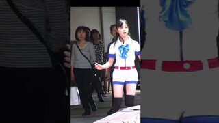The early road show scene of the little angel Hashimoto Kanna is so cute, she is a natural idol!!
