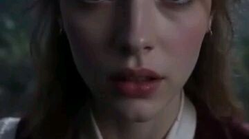 Hotel noire kiss me to survive