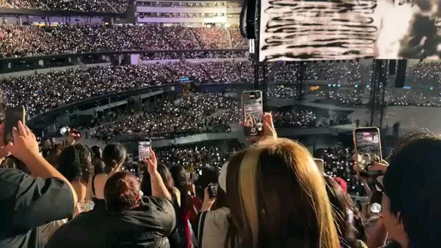 bts would tour arirang in day 1