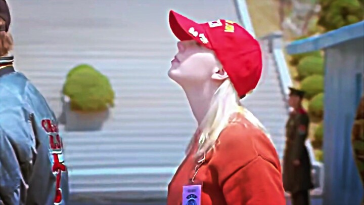 “หนึ่งใน 100 เลนส์ยอดเยี่ยมของโลก”