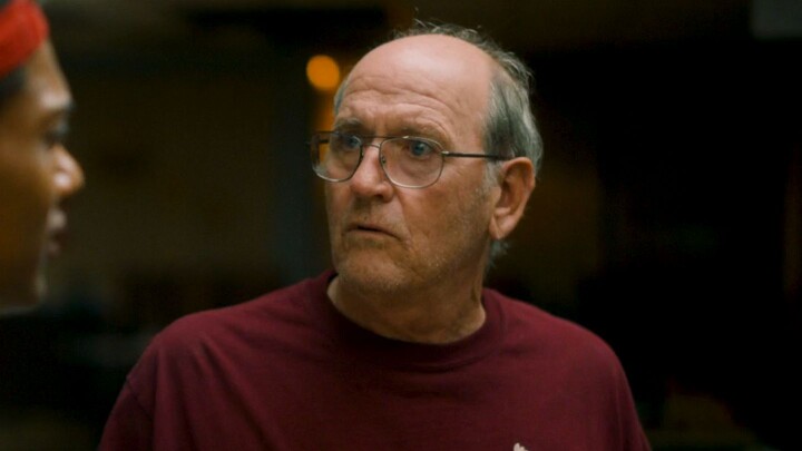 Sau 38 năm miệt mài cống hiến nơi công sở, quan điểm làm việc của ông đã bị chấn động.