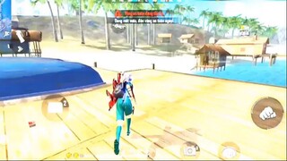 thần đồng nhỏ tủi chơi game