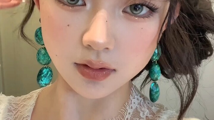 Xanh lá vượt trội