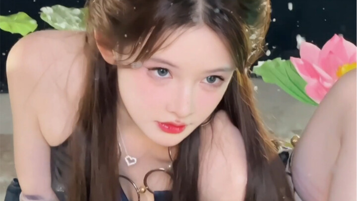 แค่กระดิ่งดังขึ้น แม้แต่ข้าหยูหลิงหลงก็ช่วยเจ้าให้กลายเป็นราชาแห่งทั้งแผ่นดินได้!