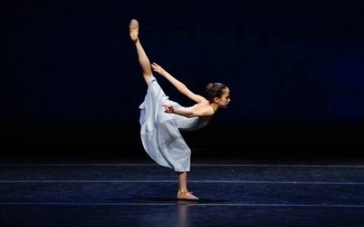 【Ballet】Seventeen Moments of Spring - Miko Fogarty (12 years old)