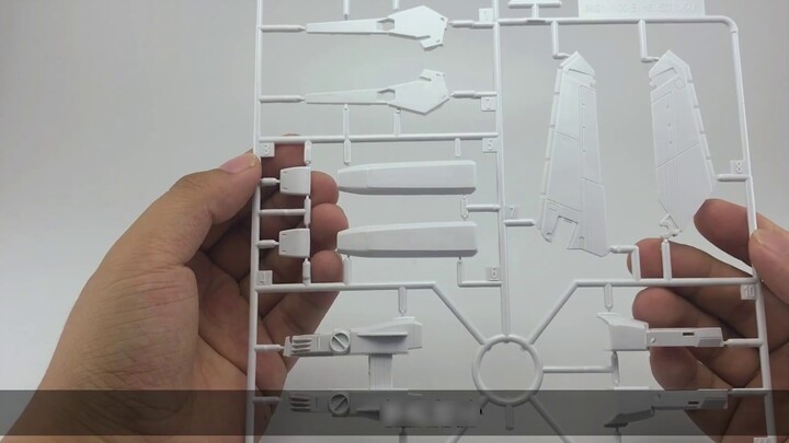 How many new regulations are there? Bandai MG EX-S/S Gundam unboxing