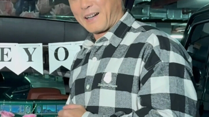 爸妈结婚纪念日快乐！