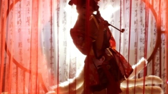 Real nine-tailed beast barefoot! Come and watch the boss lady dance! ♥Bao Qing Fang cosplay (White S