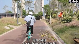 VỢ VIỆT CHỒNG TRUNG CUỐI TUẦN CHẠY XE ĐẠP CÔNG CỘNG QUANH BIỂN_来中国这么久越