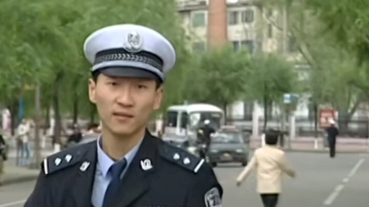 A traffic cop confronted a drunk driver but ended up being locked in solitary confinement by the bur