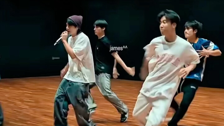 James' segment as Seven's backup dancer