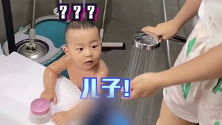 想带儿子出去洗澡 结果被鹿姐无情阻止了