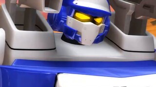 ธันเดอร์โบลต์ไปที่ร้านล้างรถและขอให้แวนการ์ดช่วยคุ้มกันเขา ไห่อู่เหลียงรู้ว่าท้องฟ้าจะถล่มลงมา