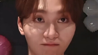 Seungkwan was surprised by the price of the orange bear cake 🥹…