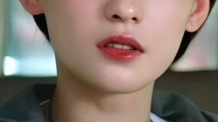 No wonder she said she doesn’t have many female friends!