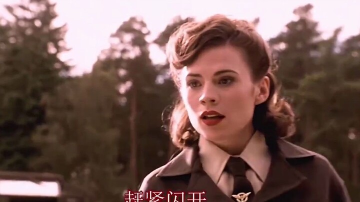 พันเอกใช้ระเบิดมือทดสอบทหารใหม่ มีเพียงคนเดียวที่ไม่ลังเลโดดเข้าไปปกป้อง—เขาคือกัปตันอเมริกา!