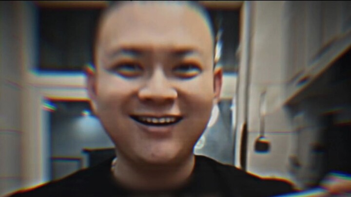 “เธอคือชุดรหัสหนึ่ง ฉันก็เป็นเพียงเซลล์หนึ่งเท่านั้น”