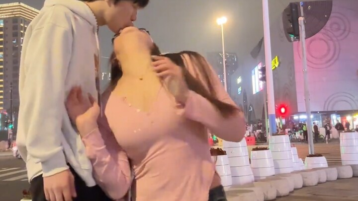 السلوك المربك بين النساء الطويلات والرجال القصيرين