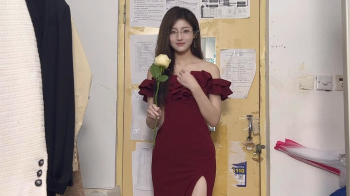 Help! I just locked eyes with my roommate—so awkward!