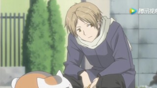 Natsume mengupas jeruk untuk kucing, kenapa kamu sangat menikmatinya Sansan?