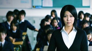 Sekolah ini tidak boleh menerima siapa pun setelah pukul 6, tetapi tiba-tiba 5 orang menyelinap masu