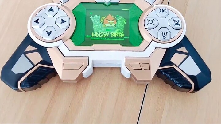 Homemade King Kong Summoner game console, you can also play mini games~