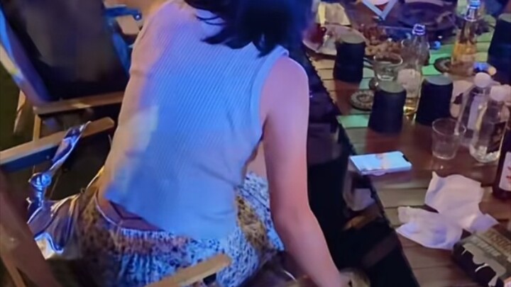 ก่อนหน้านี้ไม่เคยสังเกตก็ถูกแล้ว พอมีลูกค้าเข้ามาก็ปิดประตูม้วนทันที