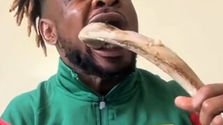 This biting force... could it actually chomp through my boss?