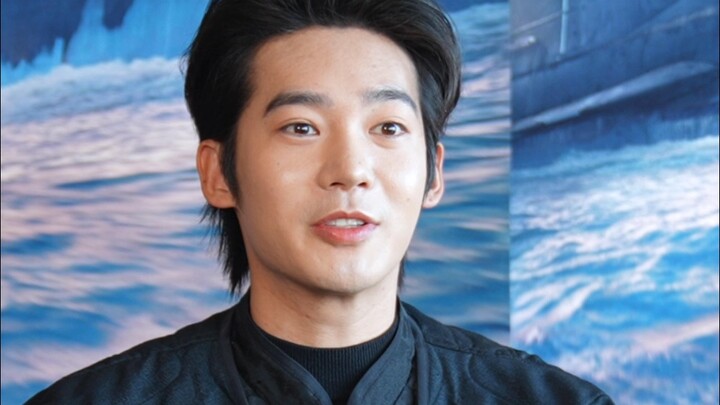 Yu Shi: I like lifting weights! But I can’t just rely on my temper when it comes to fitness, I’ll do