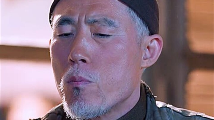 Old Master Bai spent a lifetime savoring fine wine, only to drink a round of counterfeit liquor on h