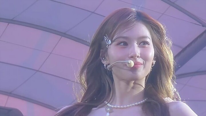 TWICE SANA 250425 ฉันได้กลิ่นหอมผ่านหน้าจอ