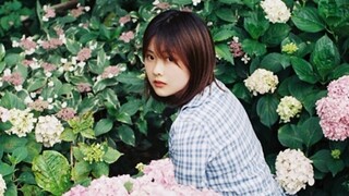 Yan Ning is so cute.